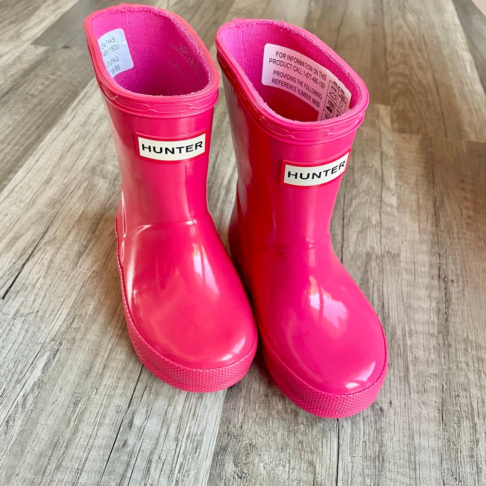 NIB Pink HUNTER boots, girls size 4/5